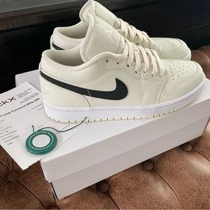 Jordan 1 Low Coconut Milk (W)